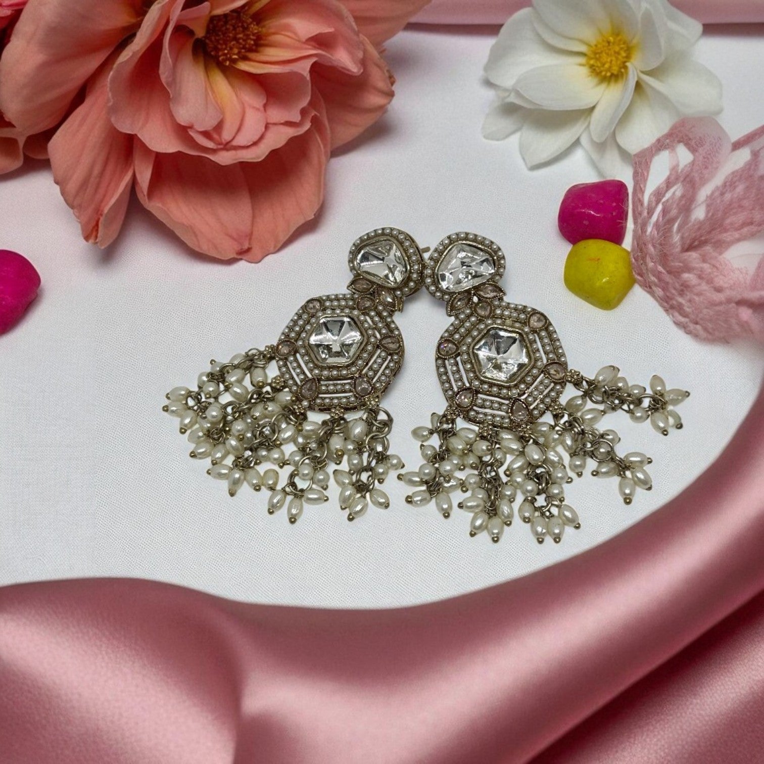 Zarveen Golden Chandbali